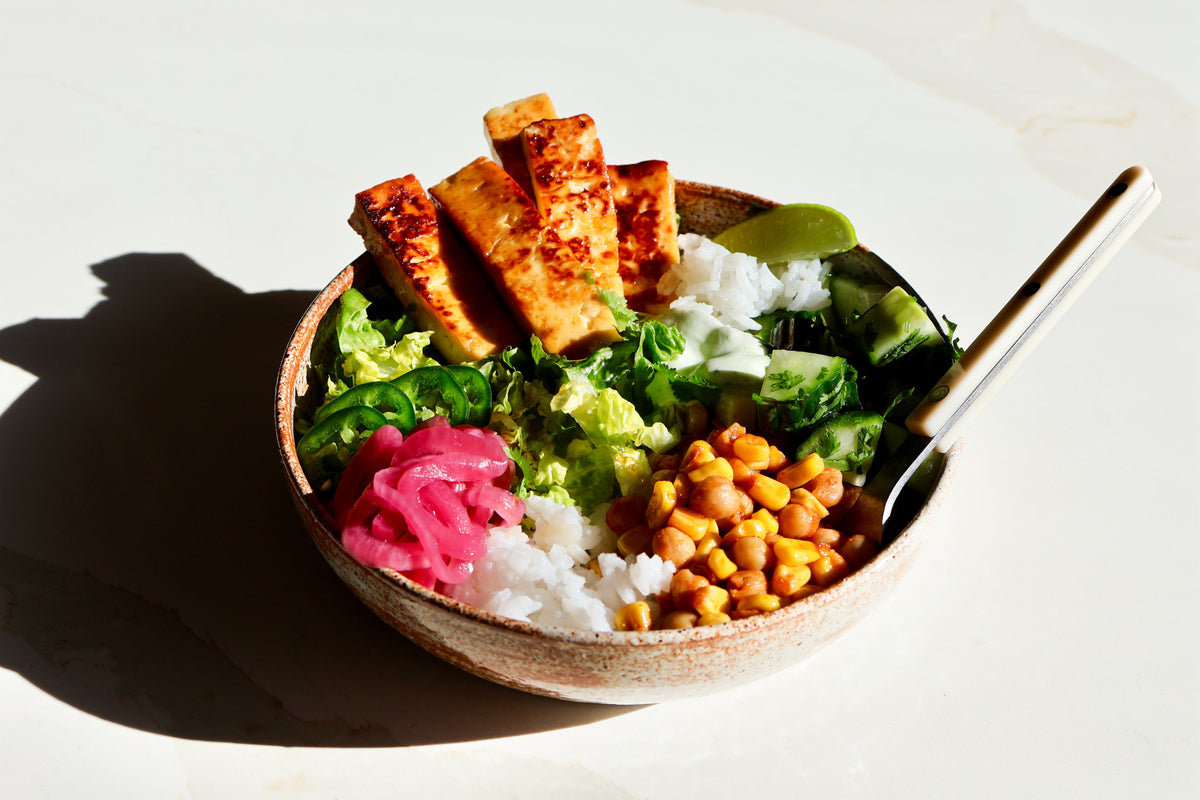 Vegetarian-friendly halloumi taco bowls